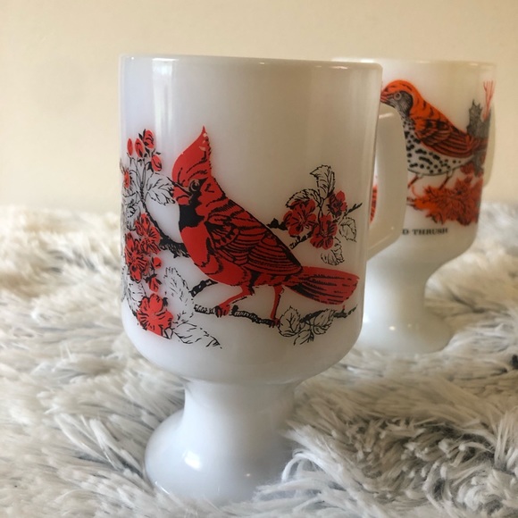 Vintage Cottagecore Bird Milk Glass Mugs Set of 4 - Picture 3 of 9